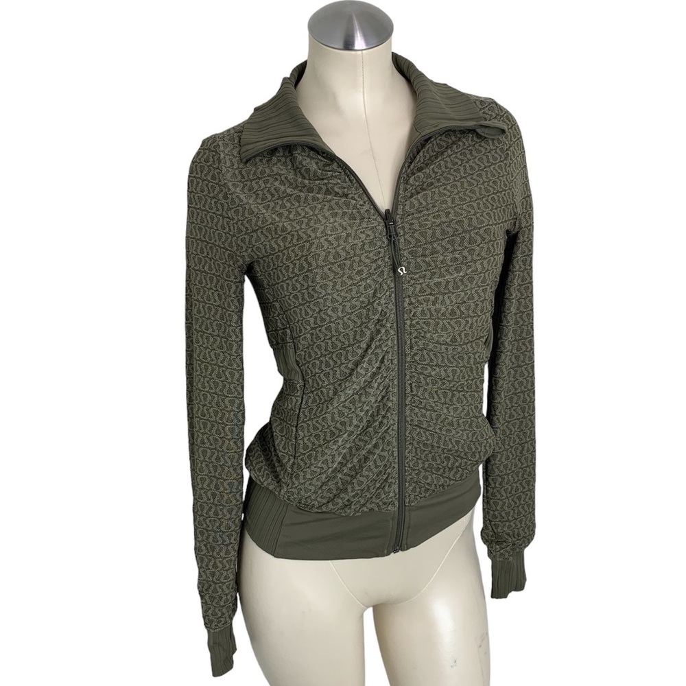 Rare Lululemon Raja Reversible Jacket Army green lululemon Logo See Measurements